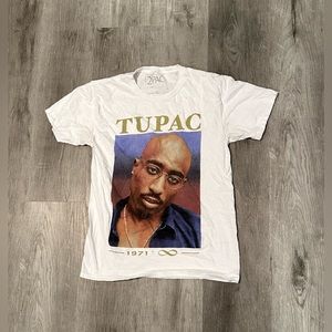 Tupac shirt